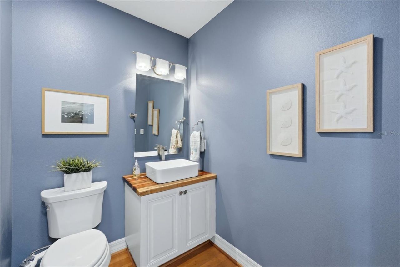 712 Granada Avenue, Unit 2, Venice, FL 34285 Photo