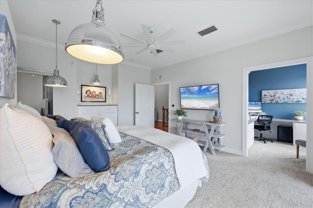 712 Granada Avenue, Unit 2, Venice, FL 34285 Photo