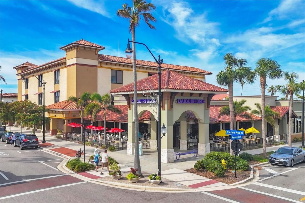 712 Granada Avenue, Unit 2, Venice, FL 34285 Photo