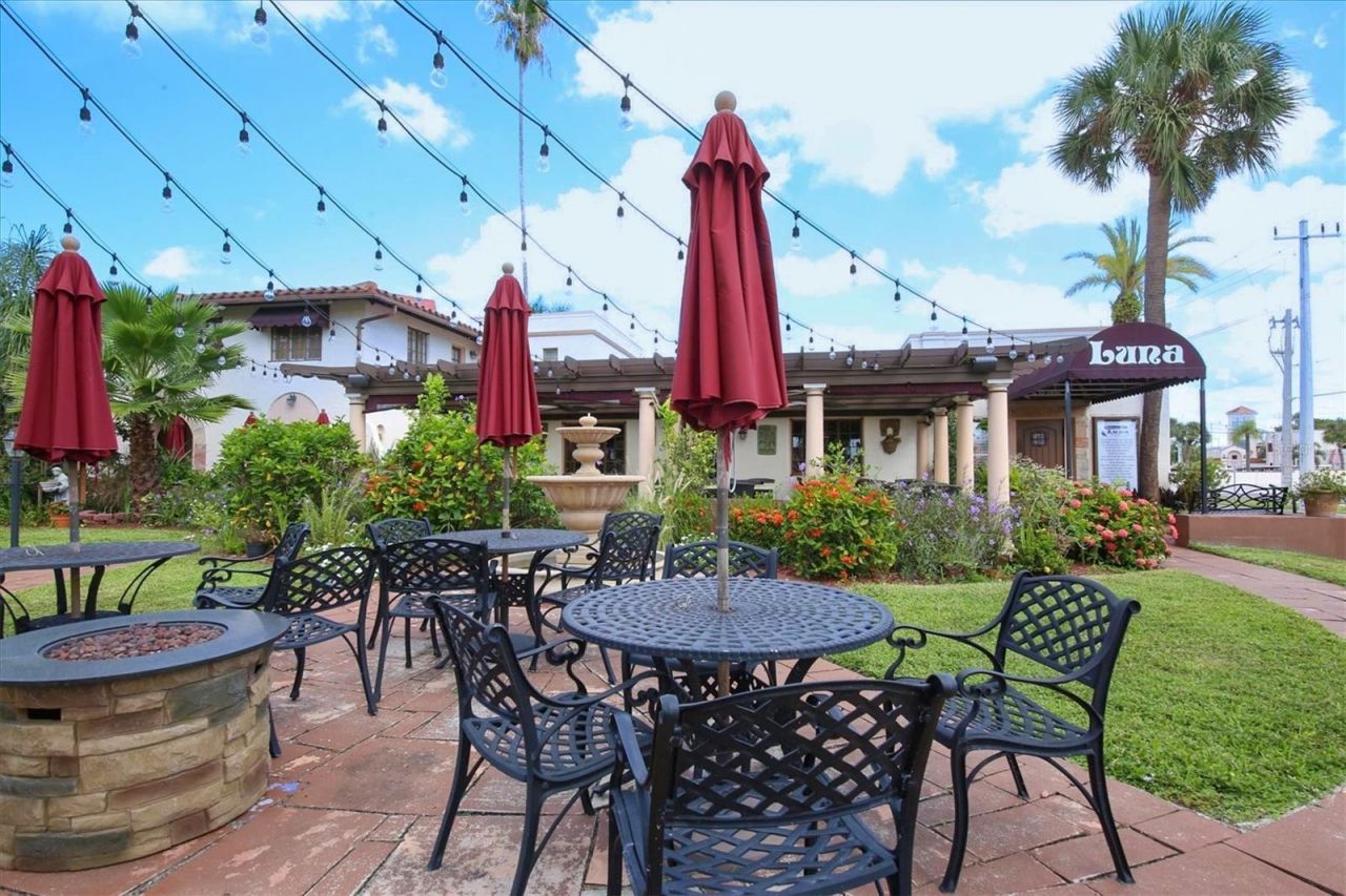 712 Granada Avenue, Unit 2, Venice, FL 34285 Photo