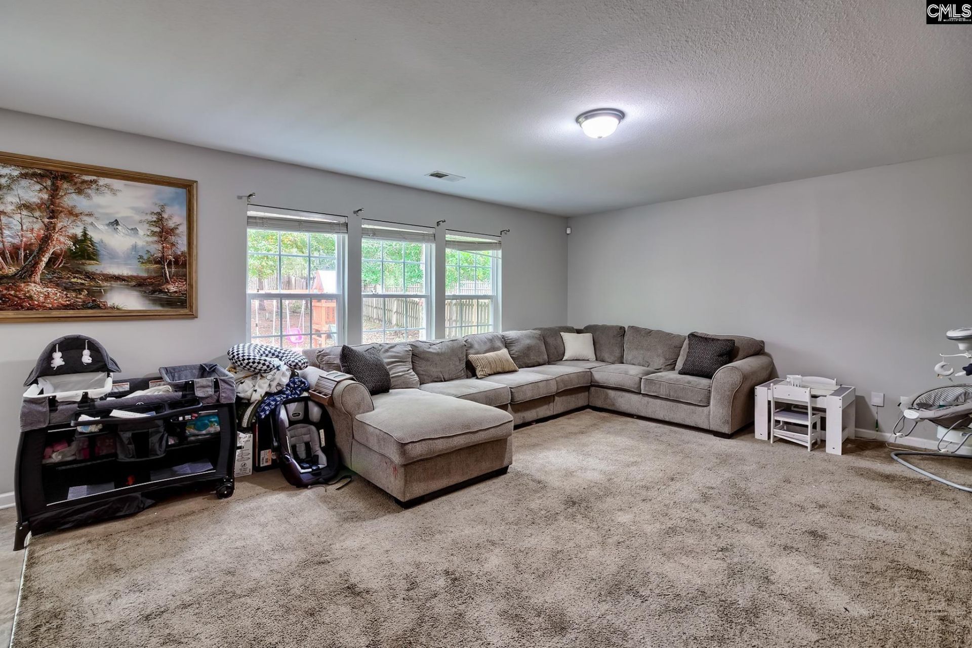 473 Denman Loop  Photo 12