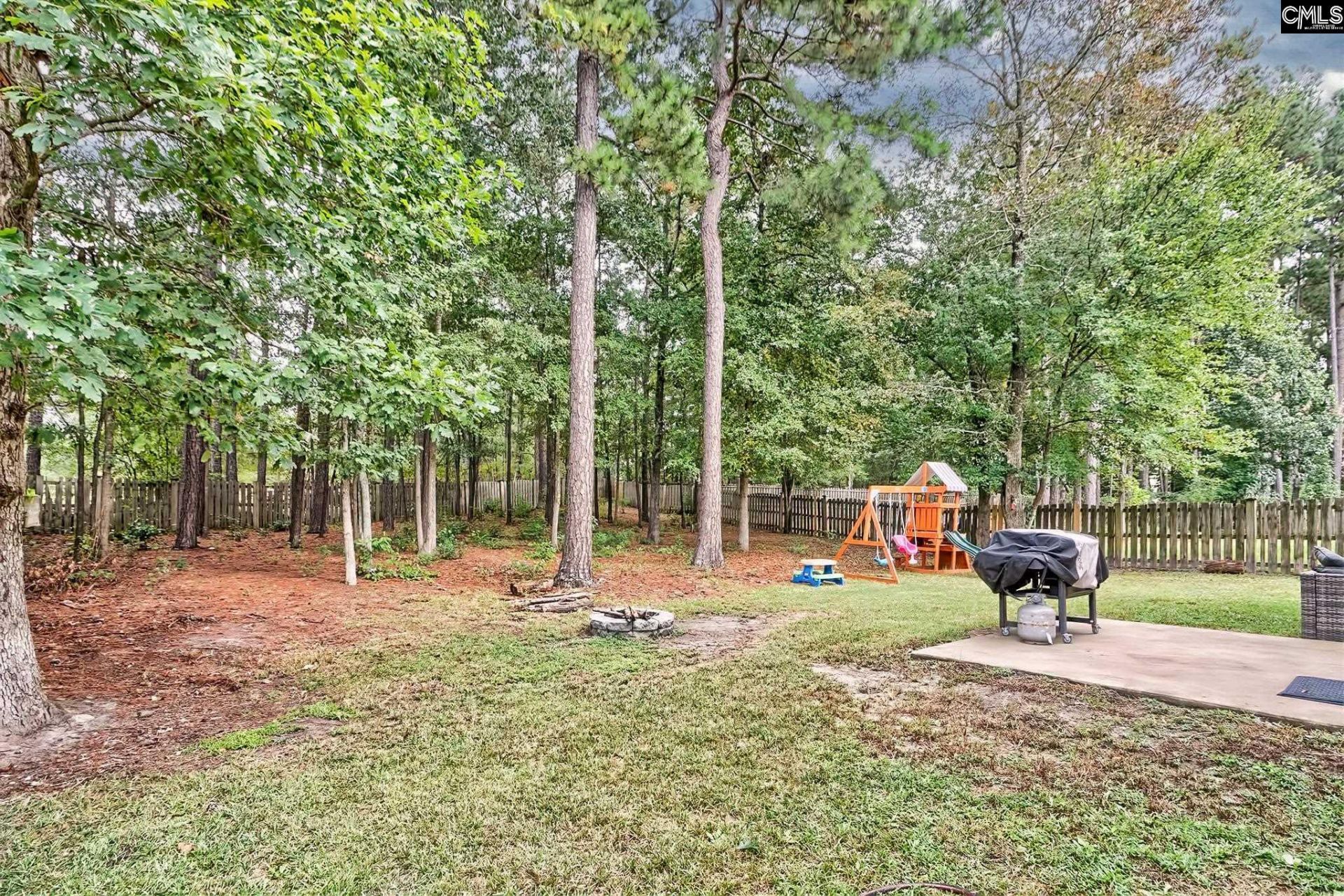 473 Denman Loop  Photo 32