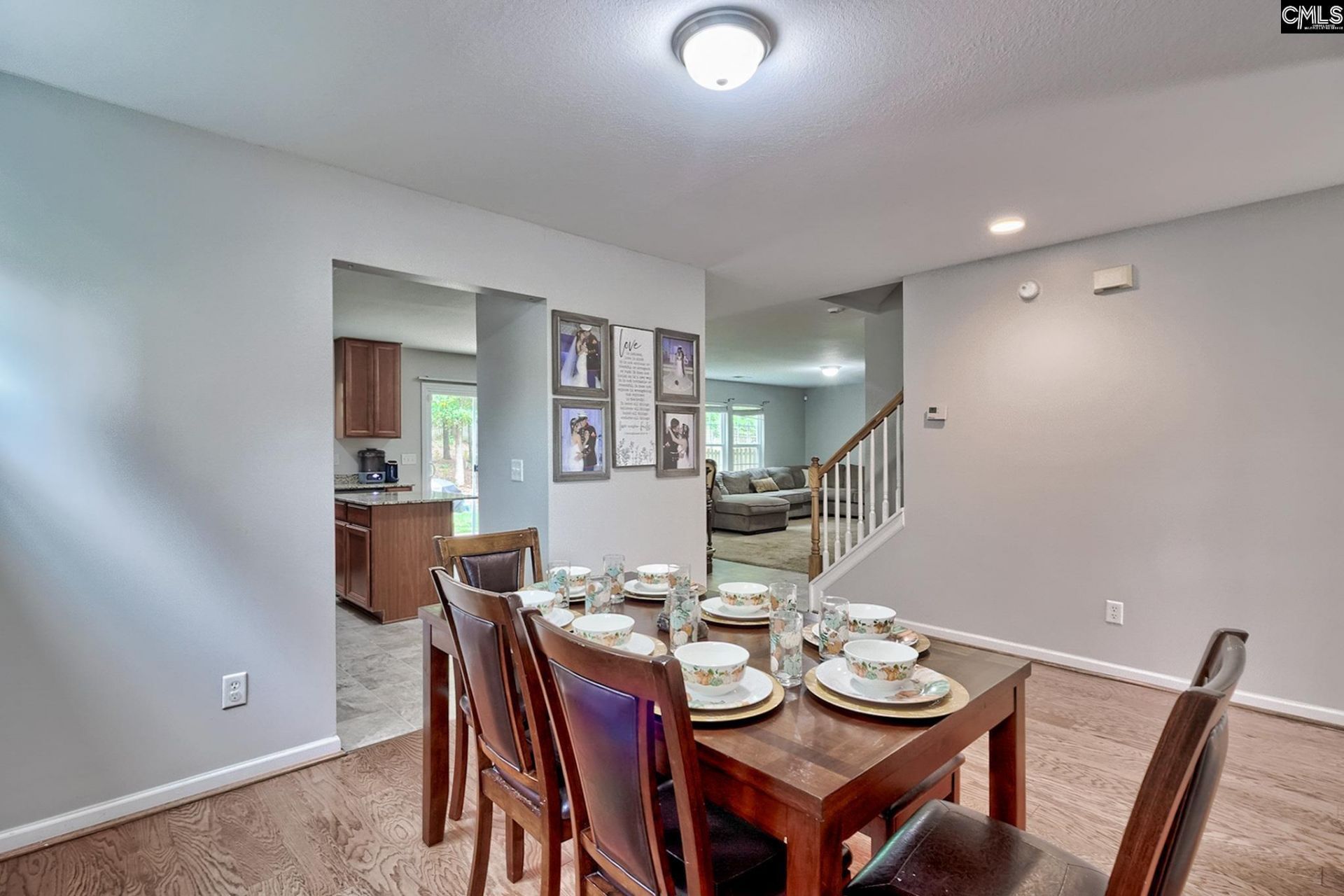 473 Denman Loop  Photo 5