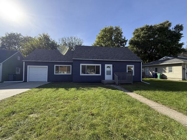 1417 Grand Avenue, Ames, IA 50010