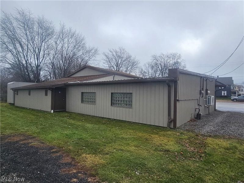 318 Orange Street, Conneaut, OH 44030 Photo 6