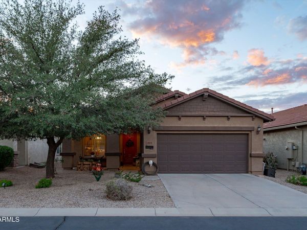 29876 N GECKO Trail, San Tan Valley, AZ 85143