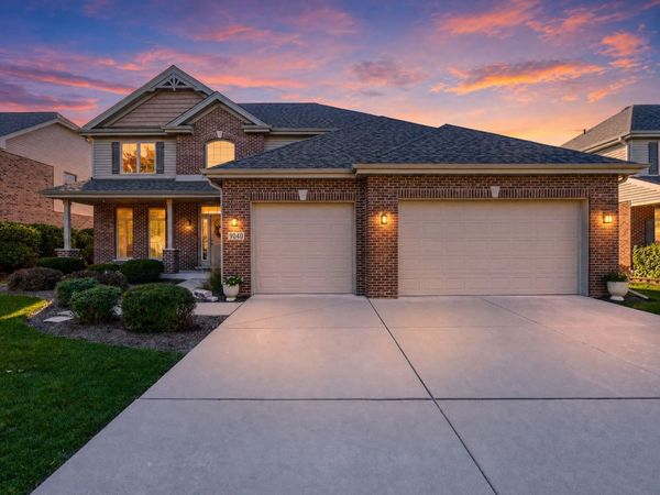 9040 Witham Lane , Woodridge, IL 60517