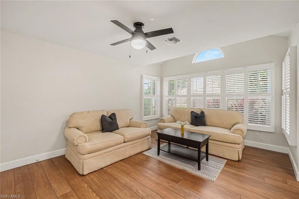 579 Park Shore Dr W, Unit I1, Naples, FL 34103 Photo