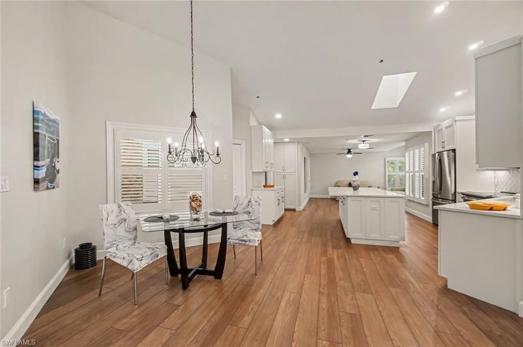 579 Park Shore Dr W, Unit I1, Naples, FL 34103 Photo