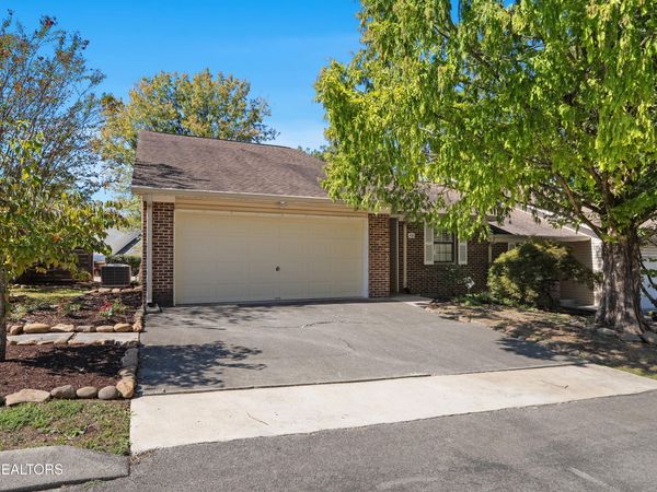438 Amanda Circle, Knoxville, TN 37922