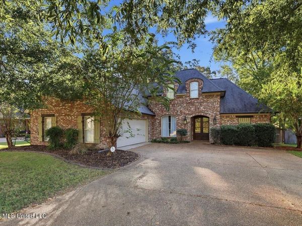 109 Bear Creek Circle, Canton, MS 39046