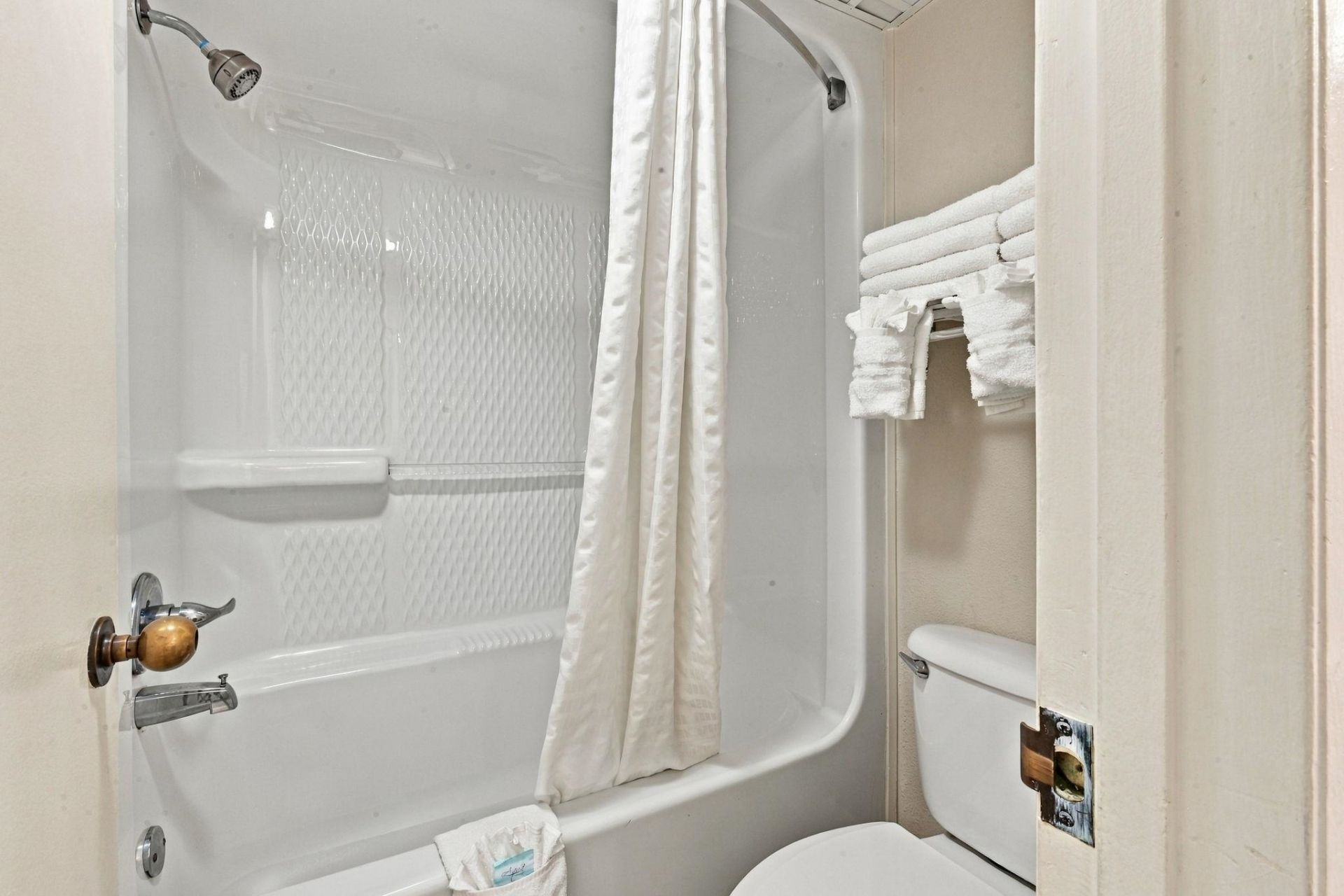 1200 N Ocean Blvd.  Photo 24