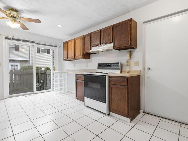 2548 Home Acre Drive, Unit 43, Columbus, OH 43231 Photo 12