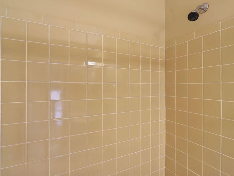 2548 Home Acre Drive, Unit 43, Columbus, OH 43231 Photo 18