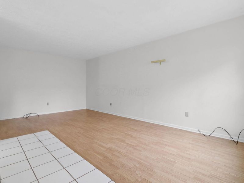 2548 Home Acre Drive, Unit 43, Columbus, OH 43231 Photo 6