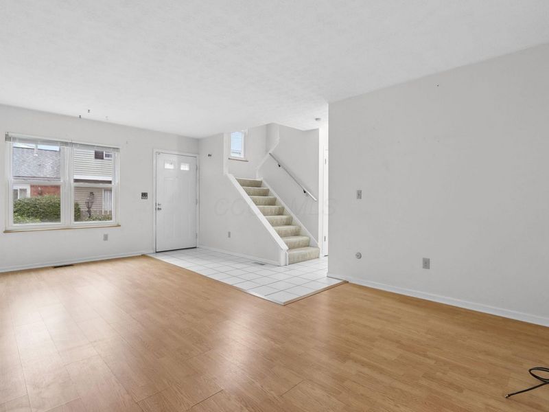 2548 Home Acre Drive, Unit 43, Columbus, OH 43231 Photo 7