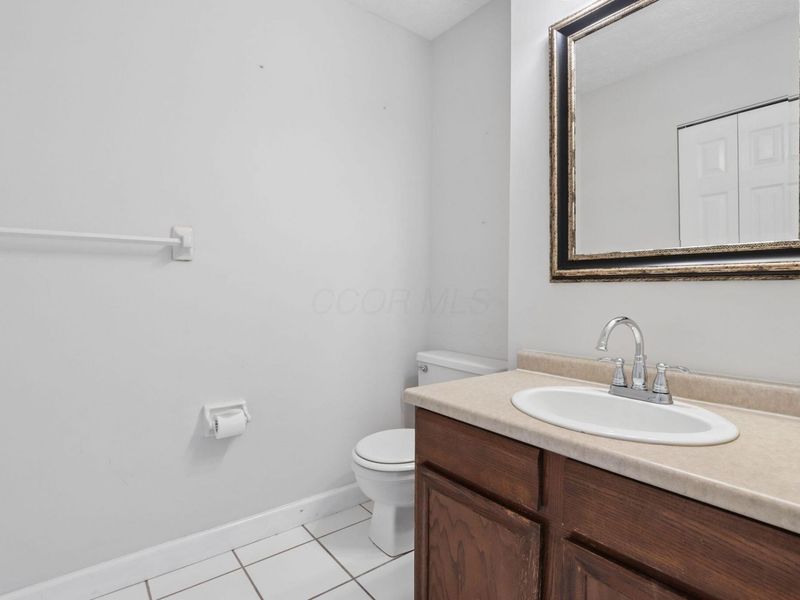 2548 Home Acre Drive, Unit 43, Columbus, OH 43231 Photo 8