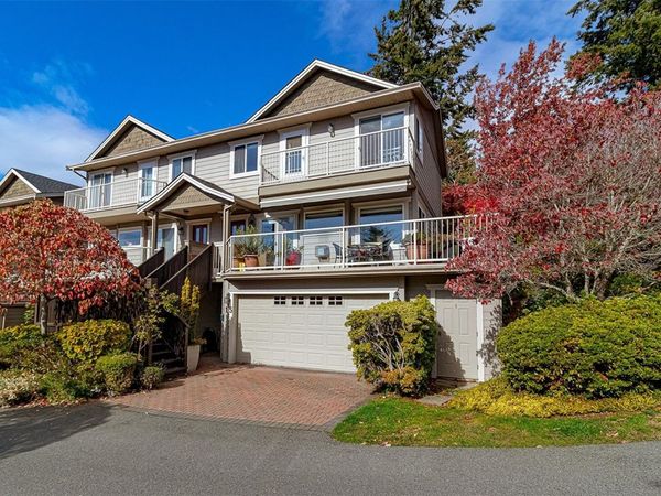 118 Aldersmith Pl, Unit #15, View Royal, BC V9A 7M9