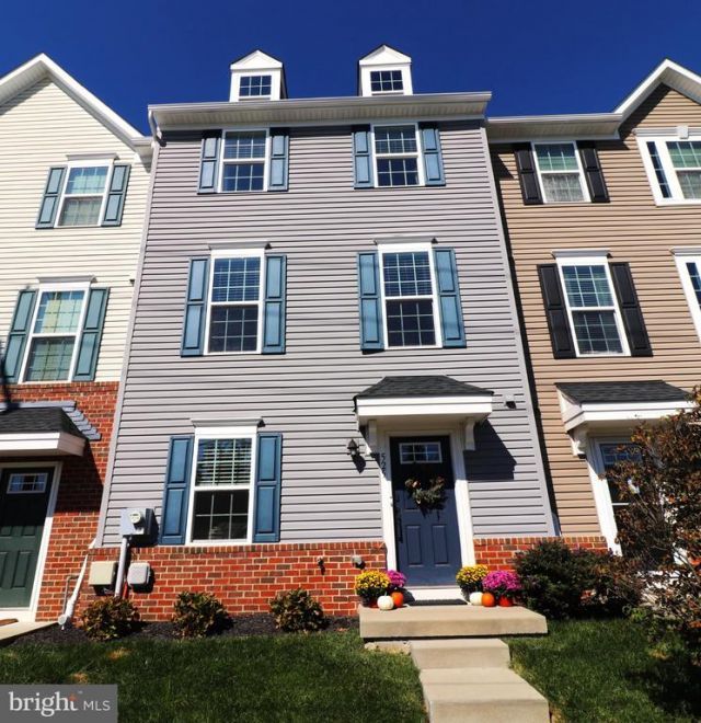525 E UNION STREET, WEST CHESTER, PA 19382