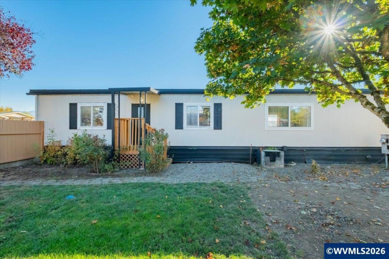 3551 Juniper St, Sweet Home, OR 97386 Main Photo