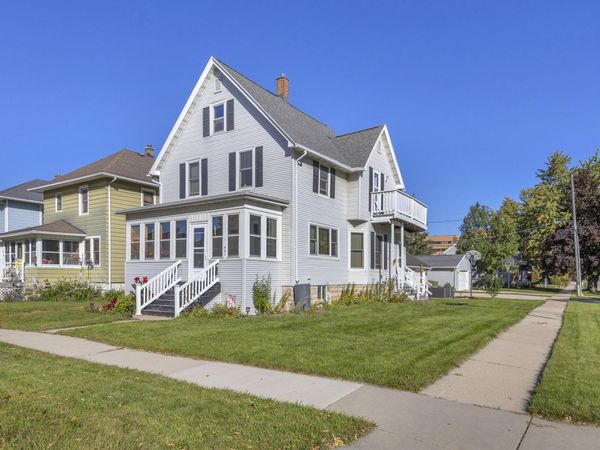 421 E 2nd St, Fond Du Lac, WI 54935