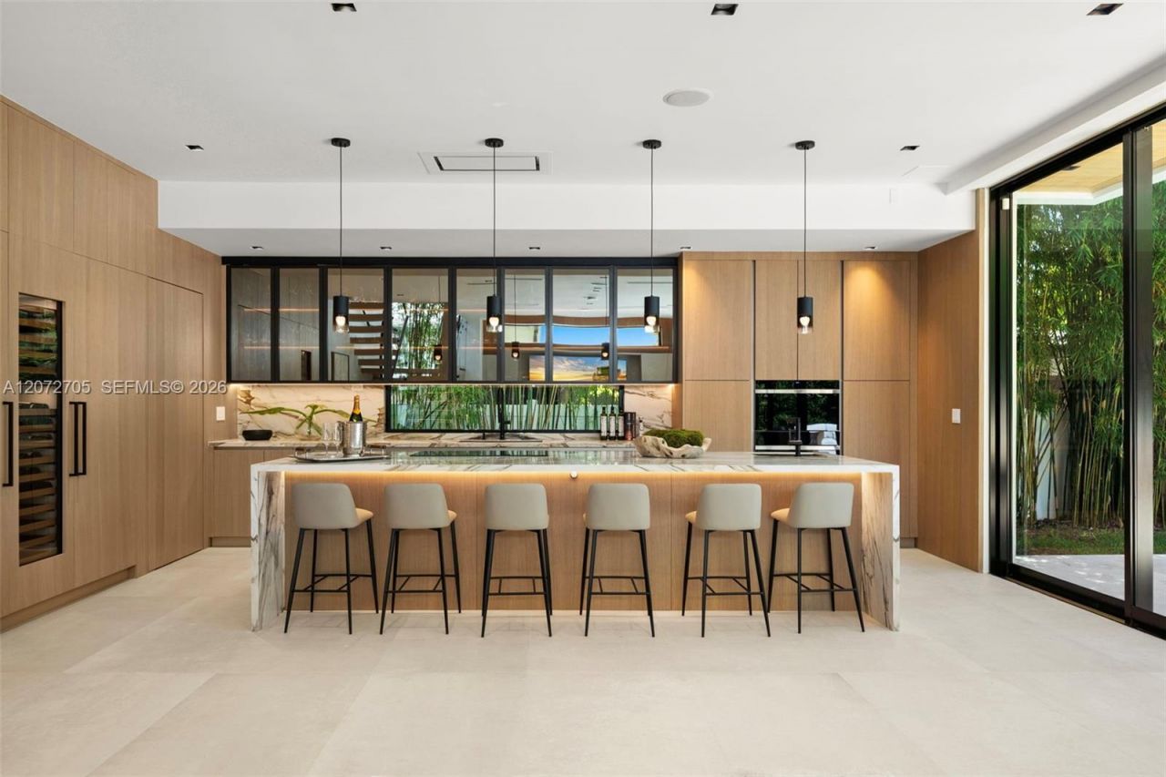 Please Call For Address, Miami Beach, FL 33141 Photo