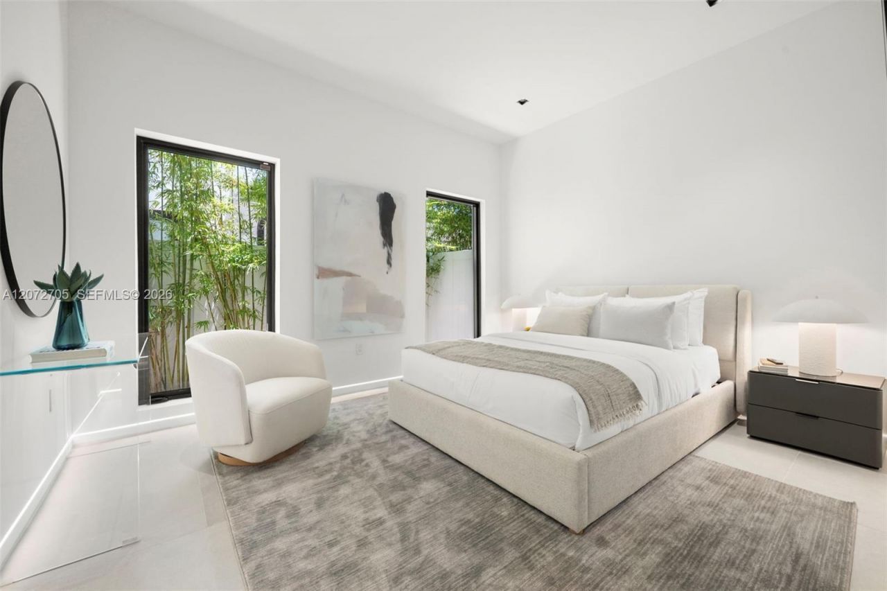 Please Call For Address, Miami Beach, FL 33141 Photo