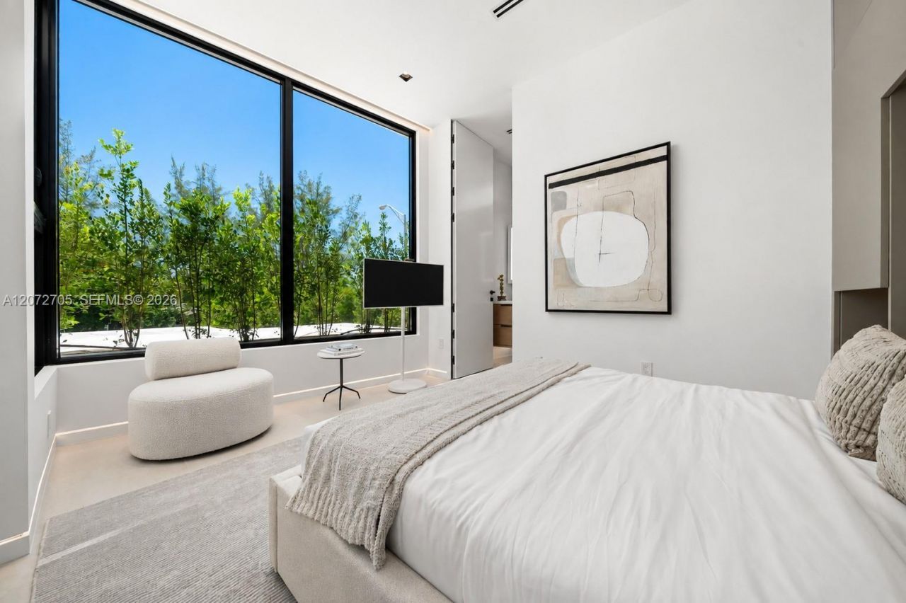 Please Call For Address, Miami Beach, FL 33141 Photo