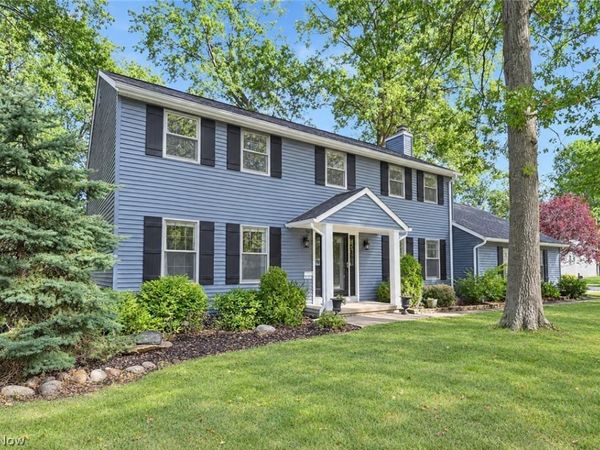 32372 Orchard Park Drive , Avon Lake, OH 44012