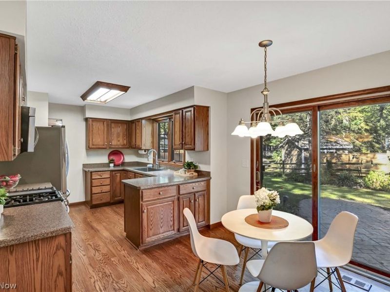32372 Orchard Park Drive, Avon Lake, OH 44012 Photo 16