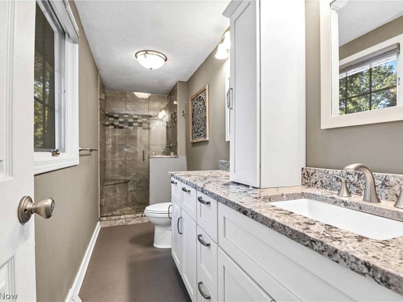 32372 Orchard Park Drive, Avon Lake, OH 44012 Photo 27