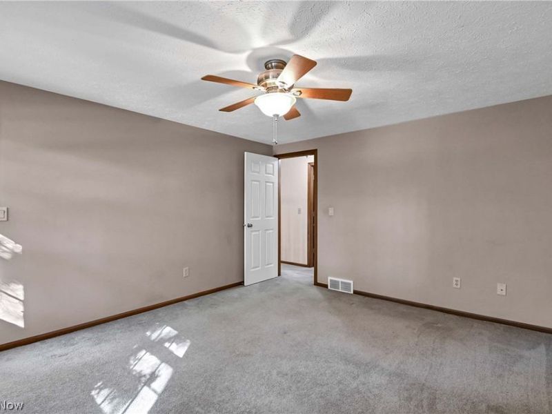 32372 Orchard Park Drive, Avon Lake, OH 44012 Photo 32