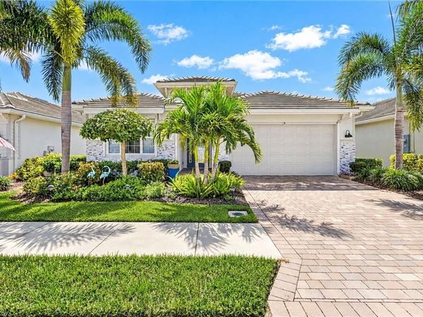 28024 Seasons Tide AVE, BONITA SPRINGS, FL 34135