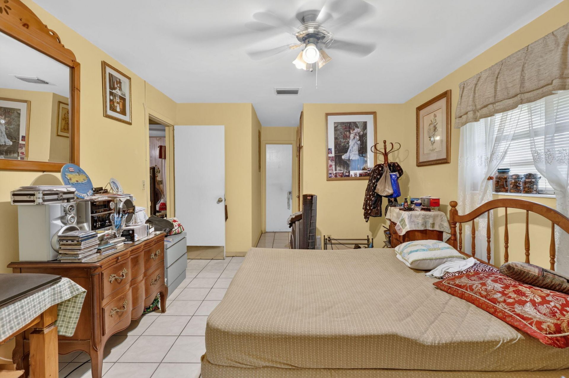 913 Jamaican Drive, West Palm Beach, FL 33415 Photo