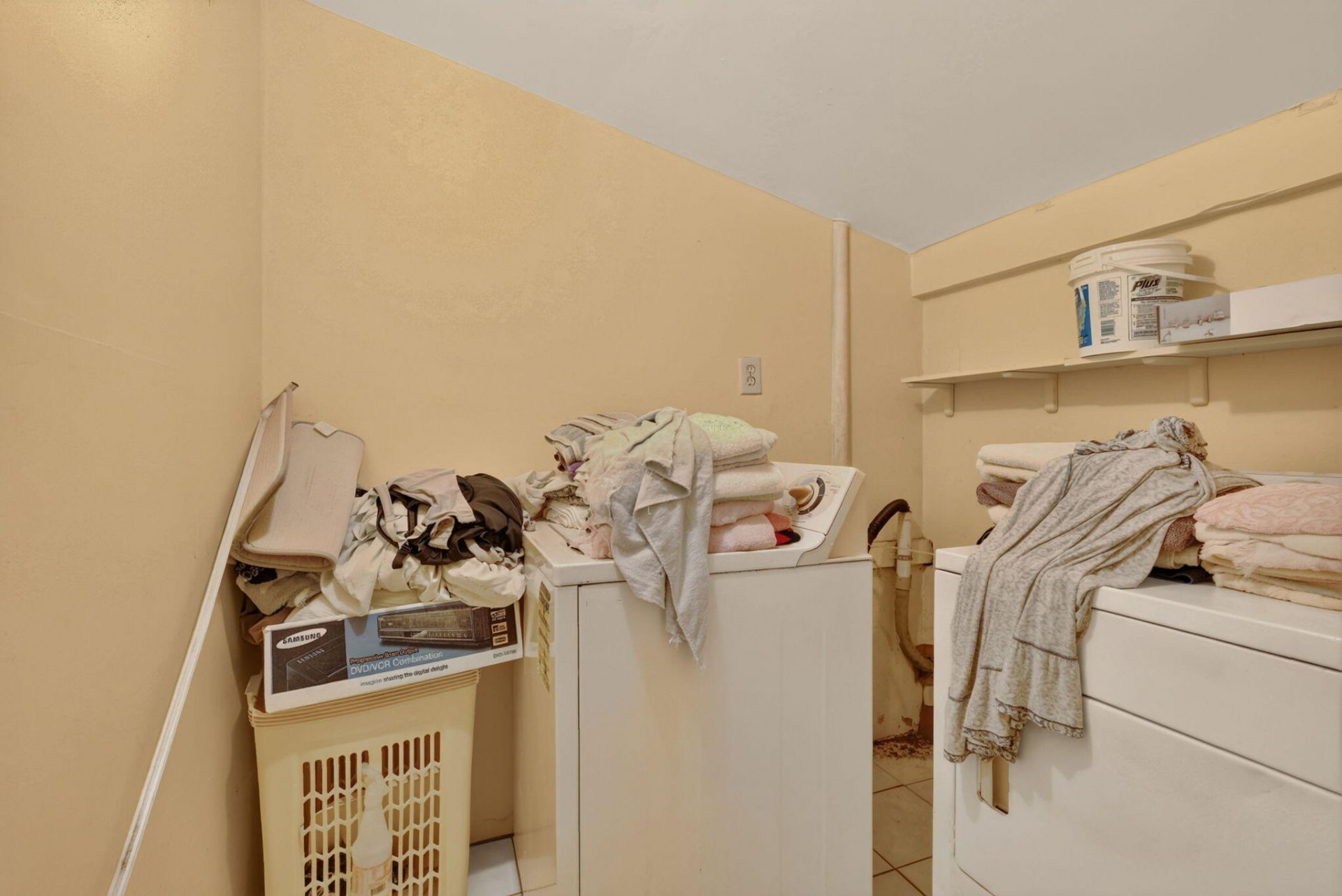 913 Jamaican Drive, West Palm Beach, FL 33415 Photo