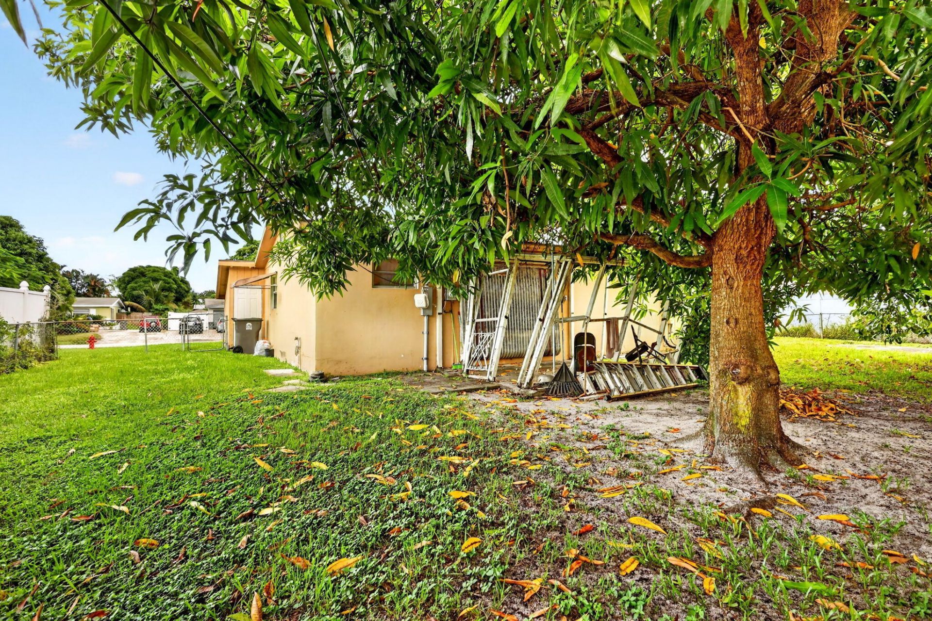 913 Jamaican Drive, West Palm Beach, FL 33415 Photo