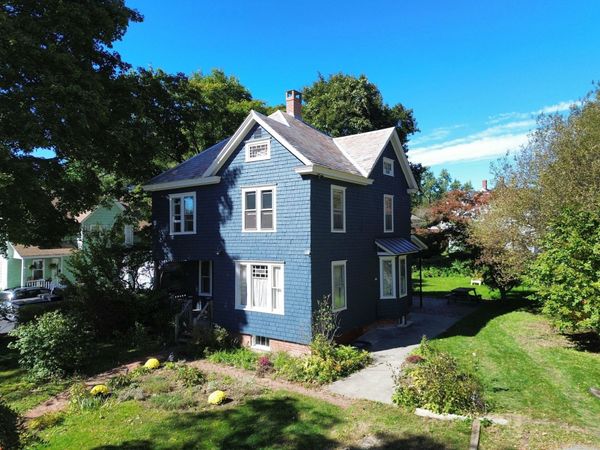 23 Phillips St, Greenfield, MA 01301