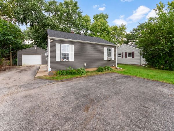 9S836 State Route 47 , Sugar Grove, IL 60554