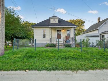 1116 E 8th Street, Monroe, Mi 48161