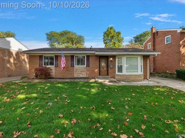 28752 Milton Avenue, Warren, Mi 48092
