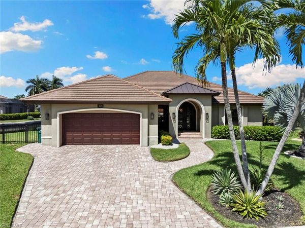 428 Persian CT , MARCO ISLAND, FL 34145