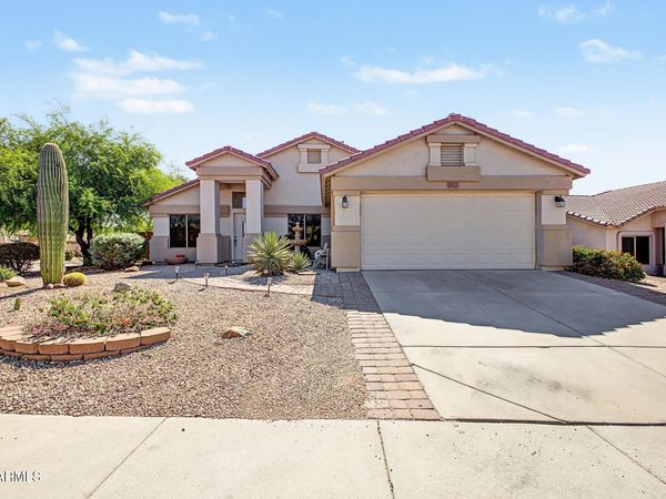 6403 W LARIAT Lane, Phoenix, AZ 85083