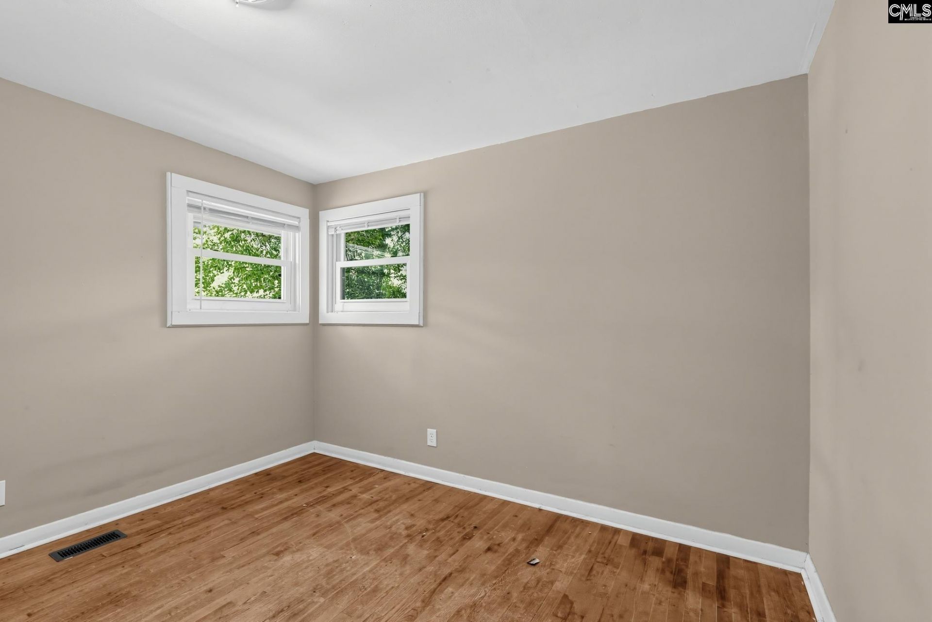 6956 Olive Drive  Photo 9