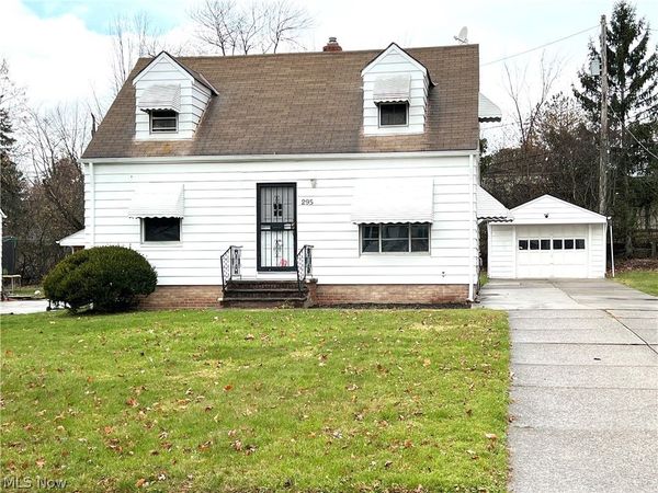 295 Grand Boulevard , Bedford, OH 44146
