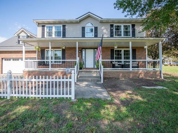 4033 W State Street, New Philadelphia, OH 44663