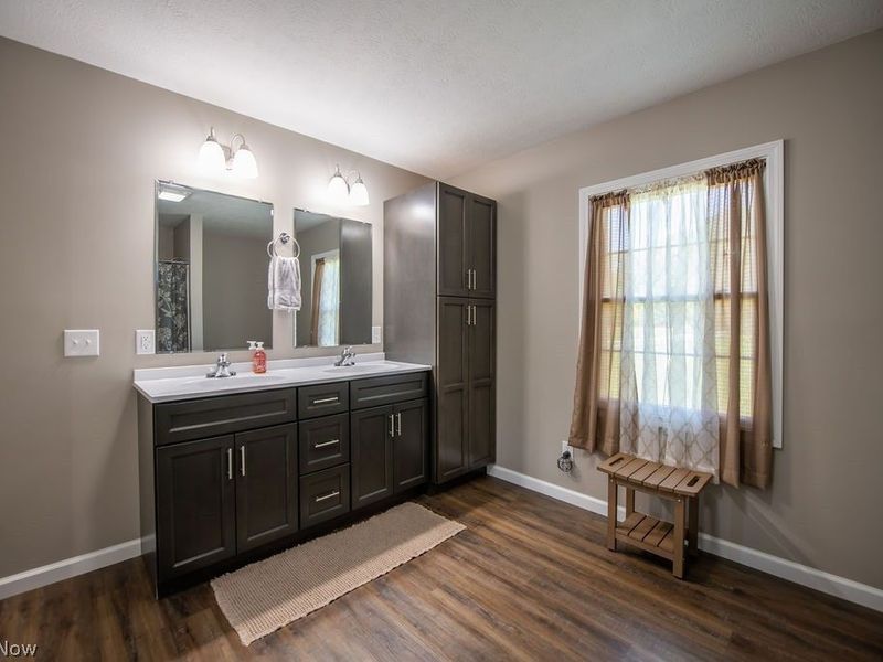 4033 W State Street, New Philadelphia, OH 44663 Photo 31