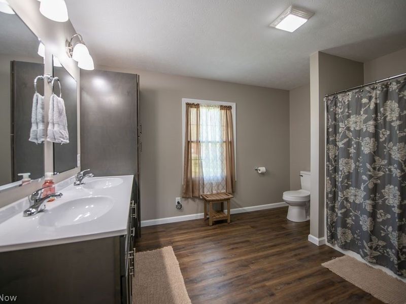 4033 W State Street, New Philadelphia, OH 44663 Photo 32
