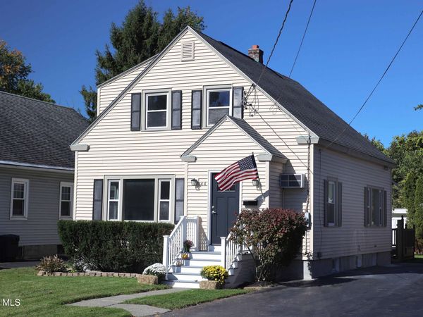 44 Swartson Court, Albany, NY 12209