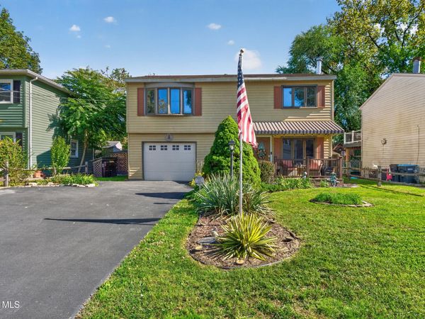 75 Homewood Avenue, Watervliet, NY 12189