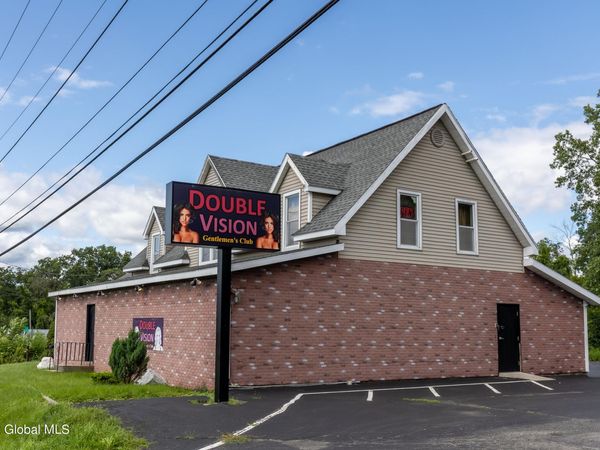 1915 US-9, Halfmoon, NY 12065